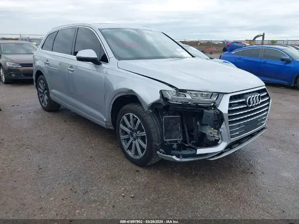 WA1LAAF73KD040924 2019 AUDI Q7 - Image 1
