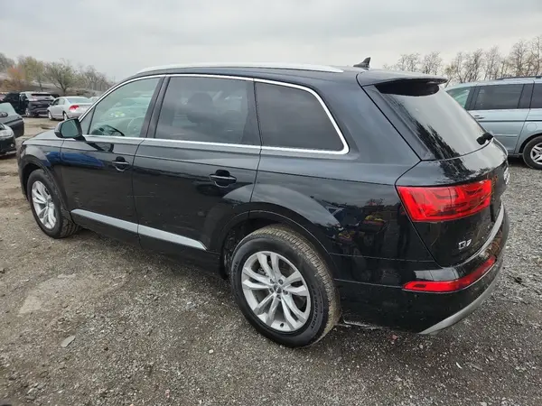 WA1LAAF73KD045914 2019 AUDI Q7 - Image 2
