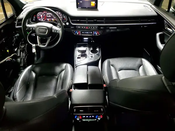 WA1LAAF73KD047081 2019 AUDI Q7 - Image 8
