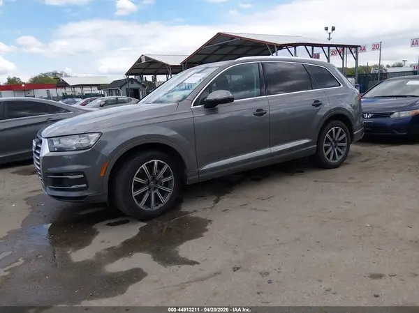 WA1LAAF74HD000456 2017 AUDI Q7 - Image 2