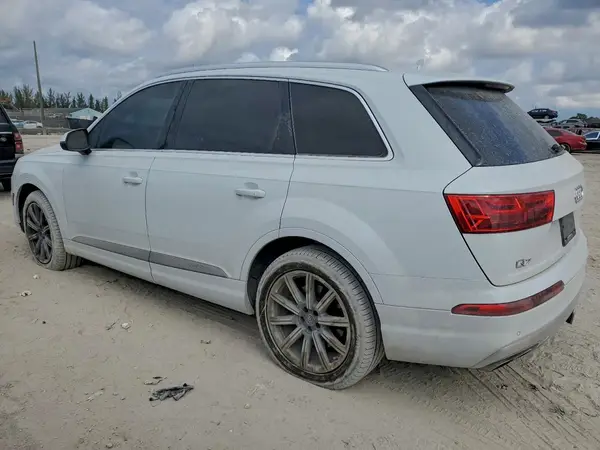 WA1LAAF74HD001770 2017 AUDI Q7 - Image 2