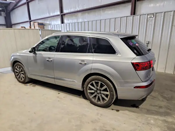 WA1LAAF74HD004975 2017 AUDI Q7 - Image 2