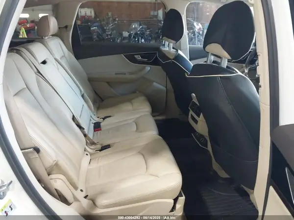 WA1LAAF74HD007536 2017 AUDI Q7 - Image 8