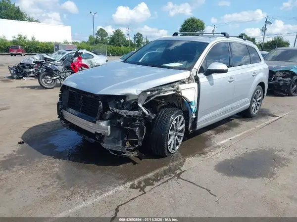 WA1LAAF74HD010422 2017 AUDI Q7 - Image 2