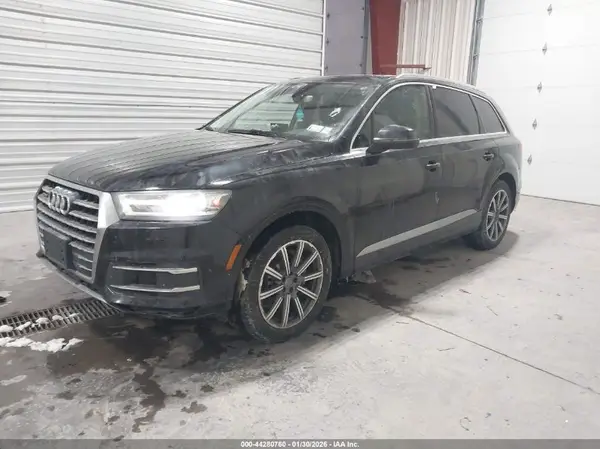 WA1LAAF74HD012512 2017 AUDI Q7 - Image 2