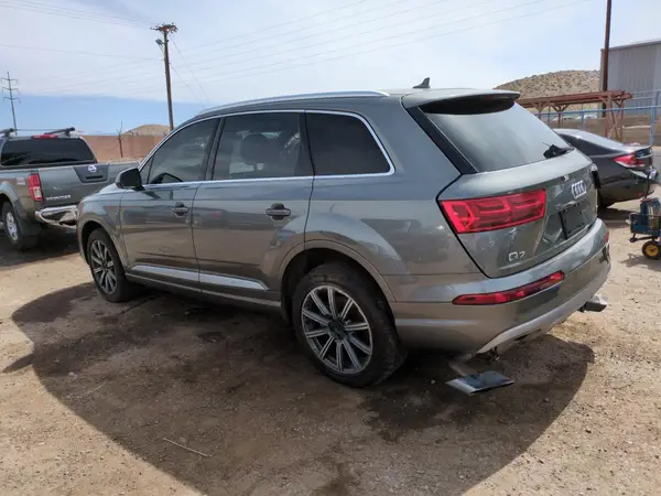 WA1LAAF74HD014776 2017 AUDI Q7 - Image 2