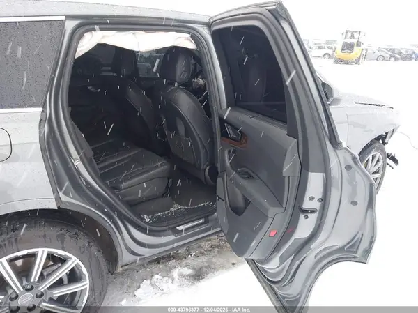 WA1LAAF74HD027821 2017 AUDI Q7 - Image 8