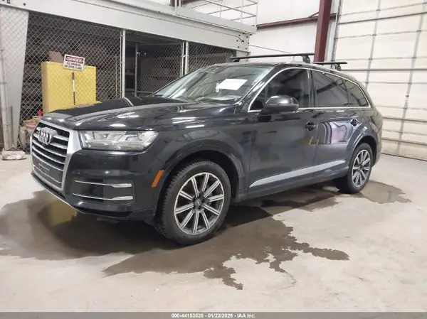 WA1LAAF74HD028810 2017 AUDI Q7 - Image 2