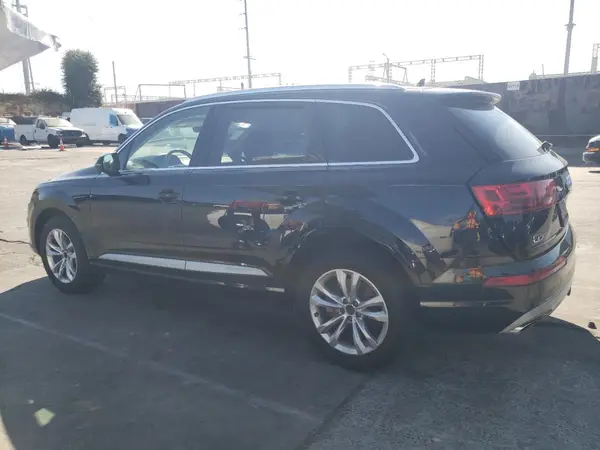 WA1LAAF74HD033778 2017 AUDI Q7 - Image 2