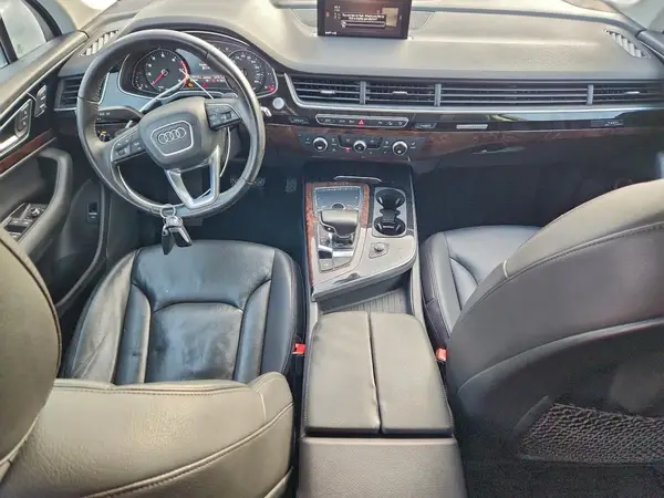 WA1LAAF74HD039631 2017 AUDI Q7 - Image 8