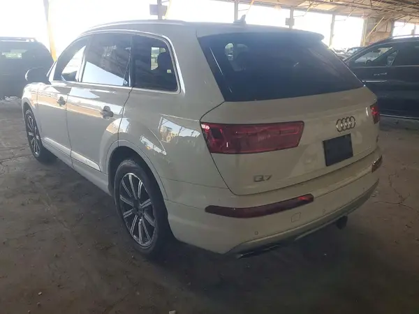 WA1LAAF74HD044814 2017 AUDI Q7 - Image 2