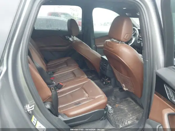 WA1LAAF74HD055585 2017 AUDI Q7 - Image 8