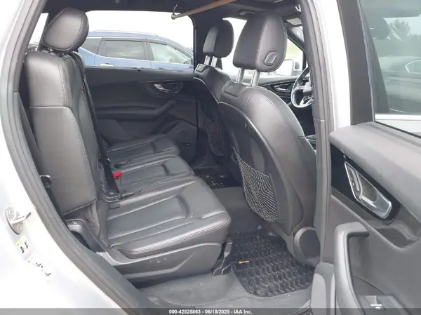 WA1LAAF74JD002455 2018 AUDI Q7 - Image 8