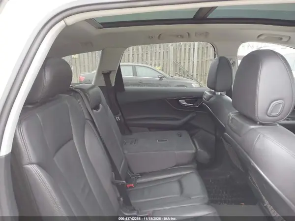 WA1LAAF74JD002648 2018 AUDI Q7 - Image 8