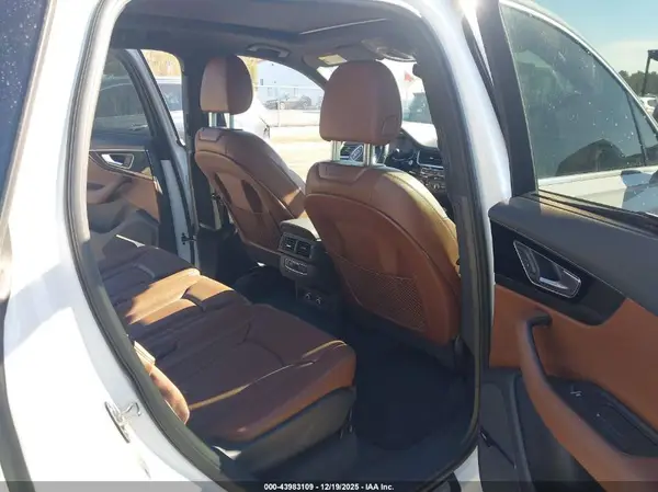 WA1LAAF74JD011396 2018 AUDI Q7 - Image 8