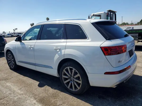 WA1LAAF74JD019630 2018 AUDI Q7 - Image 2