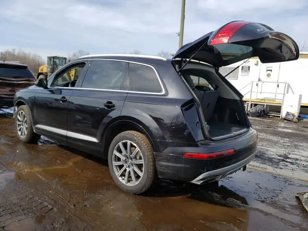 WA1LAAF74JD031910 2018 AUDI Q7 - Image 2