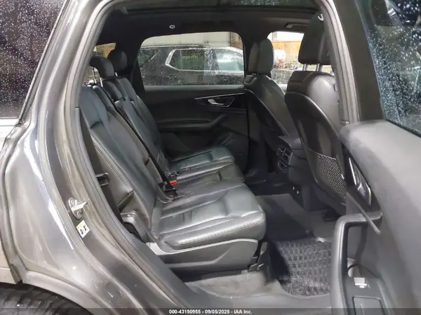 WA1LAAF74JD033110 2018 AUDI Q7 - Image 8