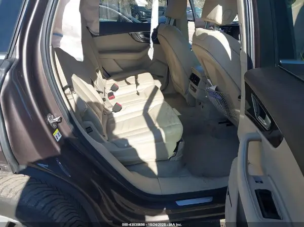 WA1LAAF74JD037321 2018 AUDI Q7 - Image 8