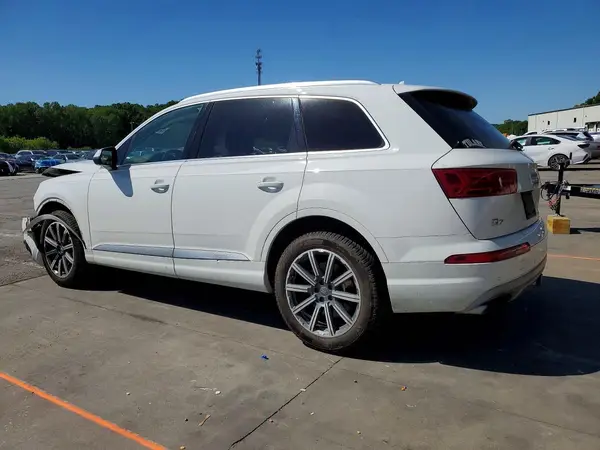 WA1LAAF74JD040431 2018 AUDI Q7 - Image 2