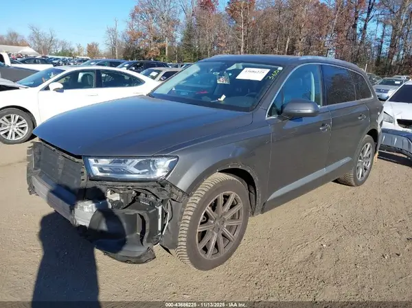 WA1LAAF74JD045497 2018 AUDI Q7 - Image 2