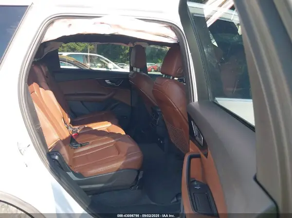 WA1LAAF74JD046195 2018 AUDI Q7 - Image 8