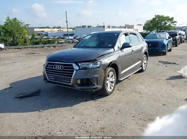 WA1LAAF74JD050828 2018 AUDI Q7 - Image 2