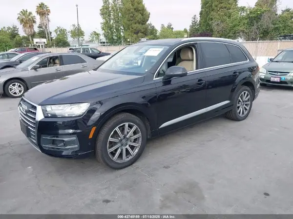 WA1LAAF74KD009049 2019 AUDI Q7 - Image 2