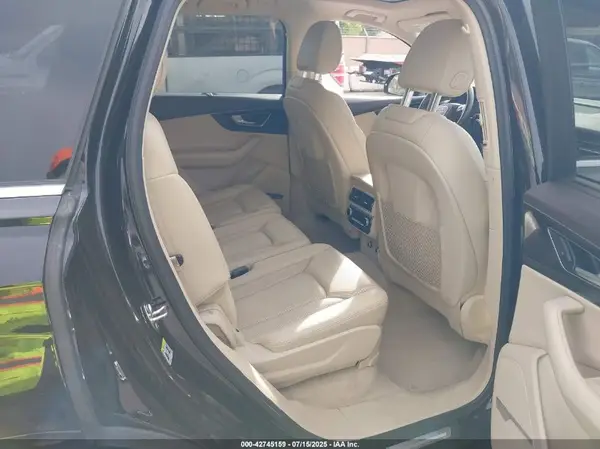 WA1LAAF74KD009049 2019 AUDI Q7 - Image 8