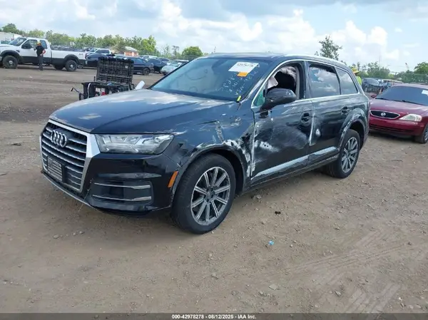WA1LAAF74KD009892 2019 AUDI Q7 - Image 2