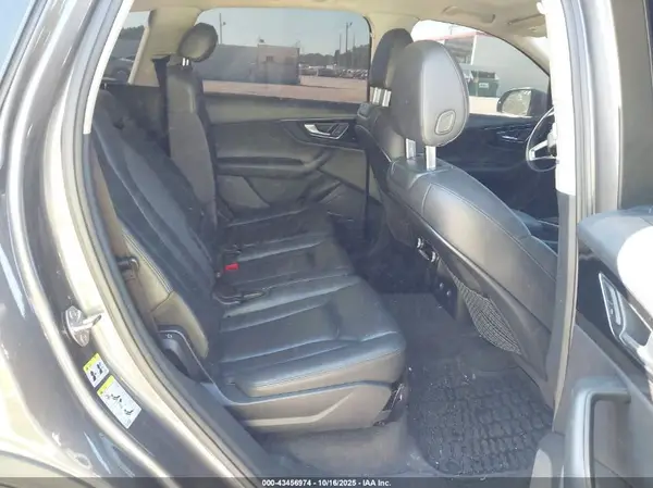 WA1LAAF74KD011383 2019 AUDI Q7 - Image 8