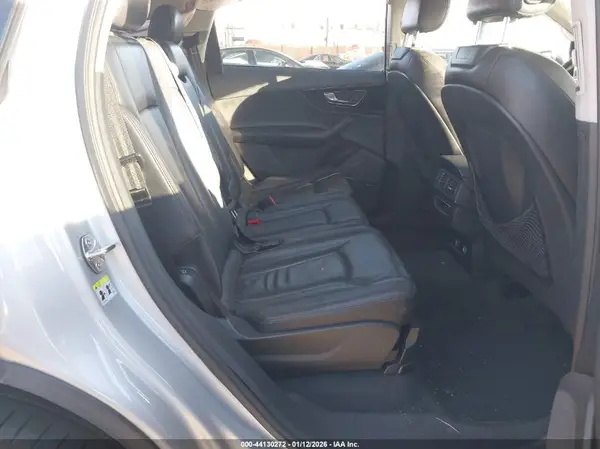 WA1LAAF74KD020097 2019 AUDI Q7 - Image 8
