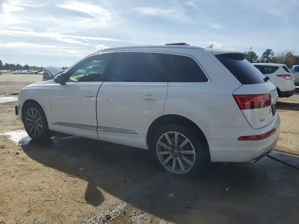 WA1LAAF74KD023923 2019 AUDI Q7 - Image 2