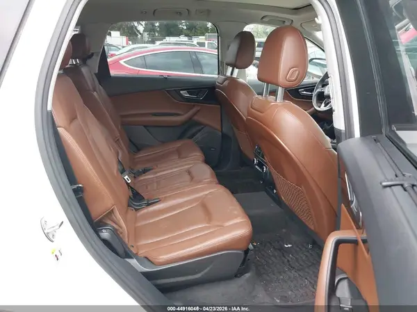 WA1LAAF74KD029074 2019 AUDI Q7 - Image 8