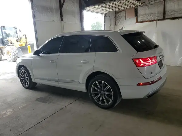 WA1LAAF75HD008713 2017 AUDI Q7 - Image 2