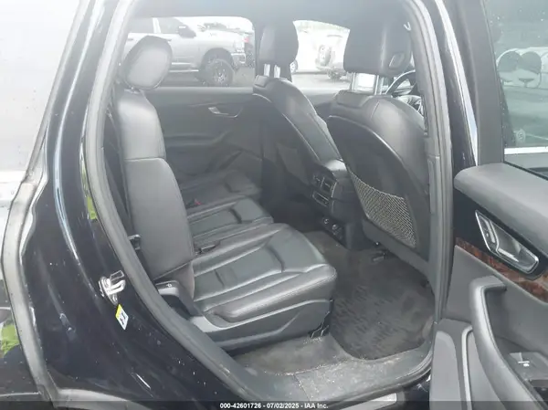 WA1LAAF75HD013846 2017 AUDI Q7 - Image 8