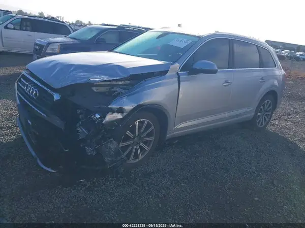 WA1LAAF75HD016455 2017 AUDI Q7 - Image 2