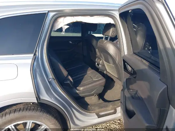 WA1LAAF75HD016455 2017 AUDI Q7 - Image 8