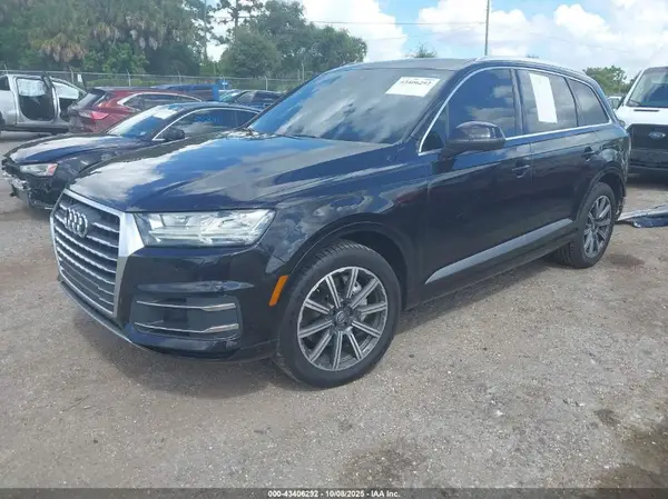 WA1LAAF75HD018030 2017 AUDI Q7 - Image 2