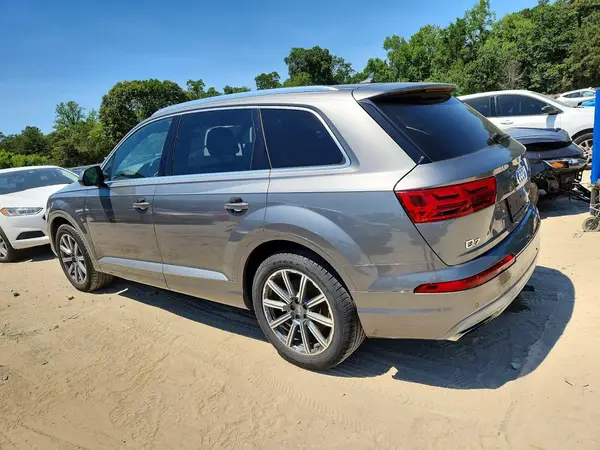 WA1LAAF75HD019095 2017 AUDI Q7 - Image 2