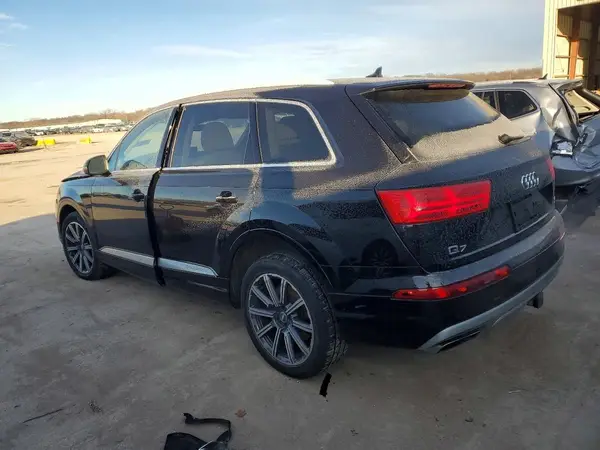 WA1LAAF75HD020568 2017 AUDI Q7 - Image 2