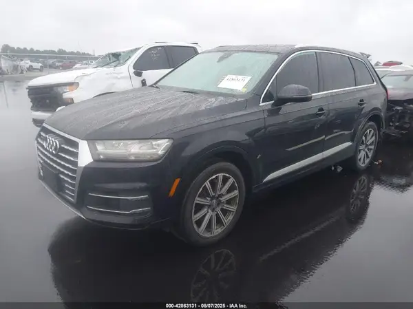 WA1LAAF75HD022384 2017 AUDI Q7 - Image 2