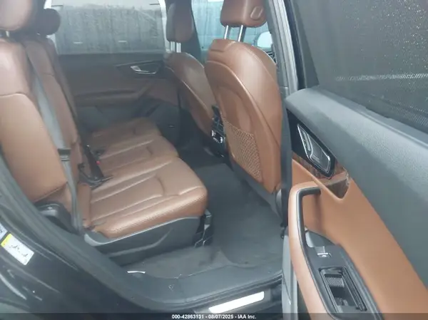 WA1LAAF75HD022384 2017 AUDI Q7 - Image 8