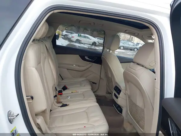 WA1LAAF75HD022871 2017 AUDI Q7 - Image 8