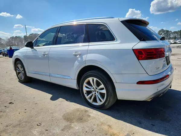 WA1LAAF75HD030632 2017 AUDI Q7 - Image 2