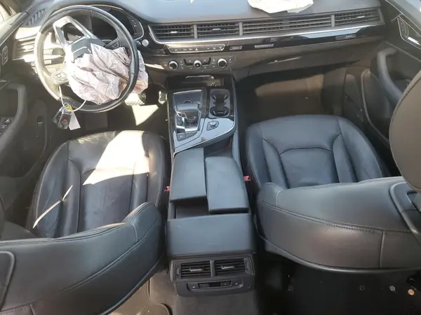 WA1LAAF75HD032770 2017 AUDI Q7 - Image 8