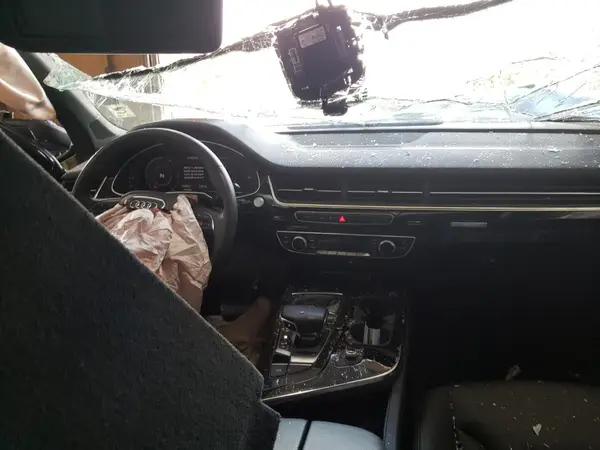 WA1LAAF75HD034700 2017 AUDI Q7 - Image 8