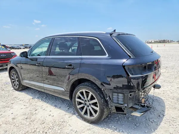 WA1LAAF75HD035524 2017 AUDI Q7 - Image 2