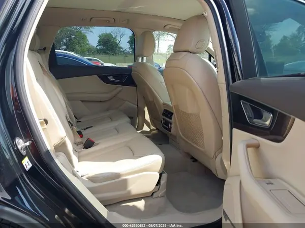 WA1LAAF75HD036964 2017 AUDI Q7 - Image 8