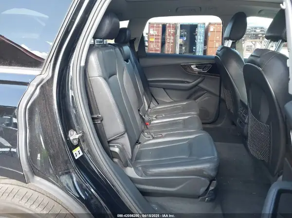 WA1LAAF75HD047107 2017 AUDI Q7 - Image 8